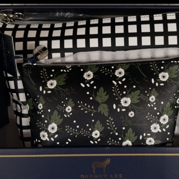 Bundle 💰💰💰 Dabney Lee 2pc Gift Set Wristlet - Picture 5 of 7